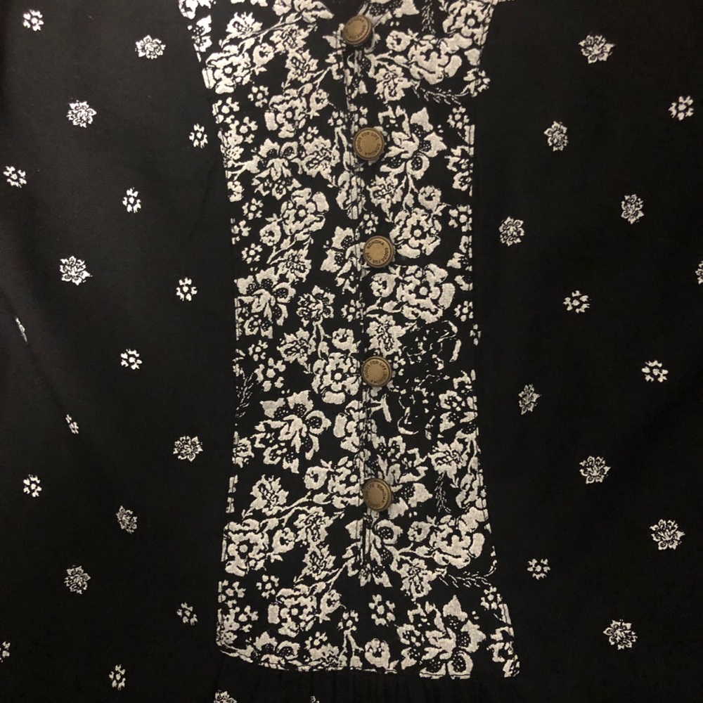 Button front tank🍍 - Picture 4 of 5